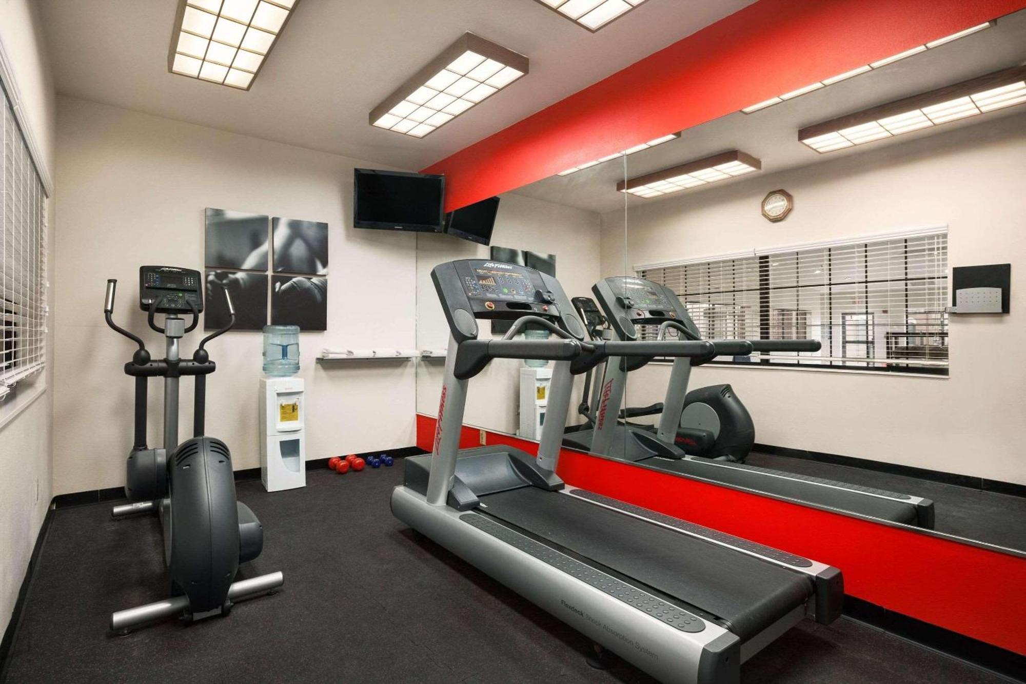 Country Inn & Suites By Radisson, Lubbock, Tx エクステリア 写真